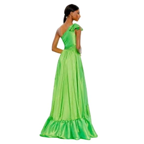 Mac Duggal NWT One Shoulder Bow Asymmetrical Hem Gown in Spring Green Size 4 - Picture 2 of 11